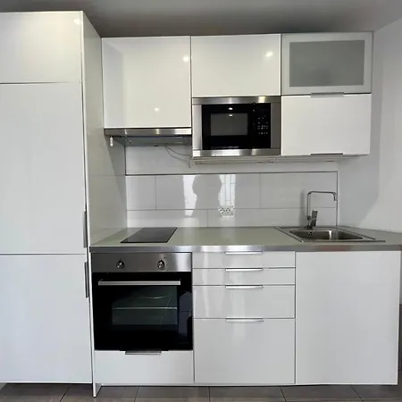 Modern 1br Bungalow 50 M To Beach Apartamento